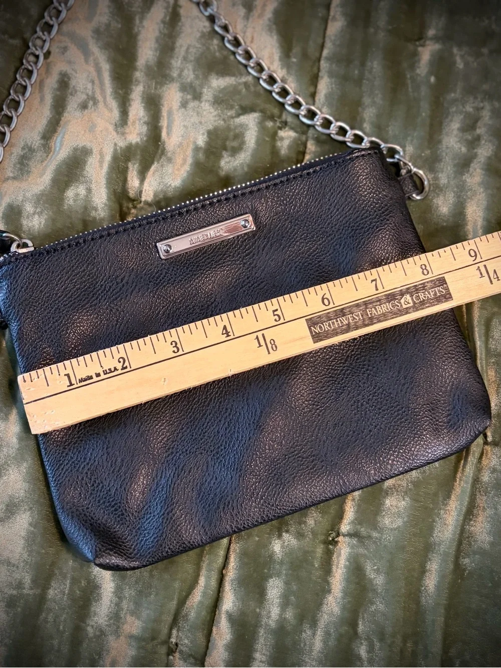 Nine West Black Pebbled Leather Chain Wristlet #1289